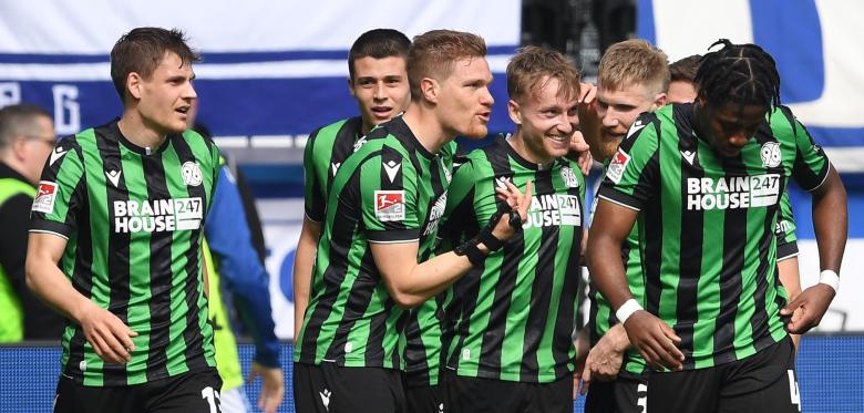 Hannover 96 Bleibt Dabei Im Kampf Um Platz 3 – Zweimal Aluminium Pech Für Den Fcm