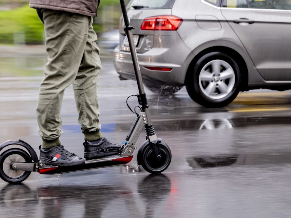 Germering: Berauschte E Scooter Fahrer