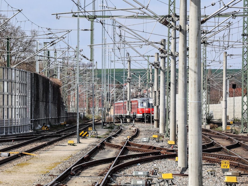 S2 Altomünster: Lautstarke Gleisarbeiten