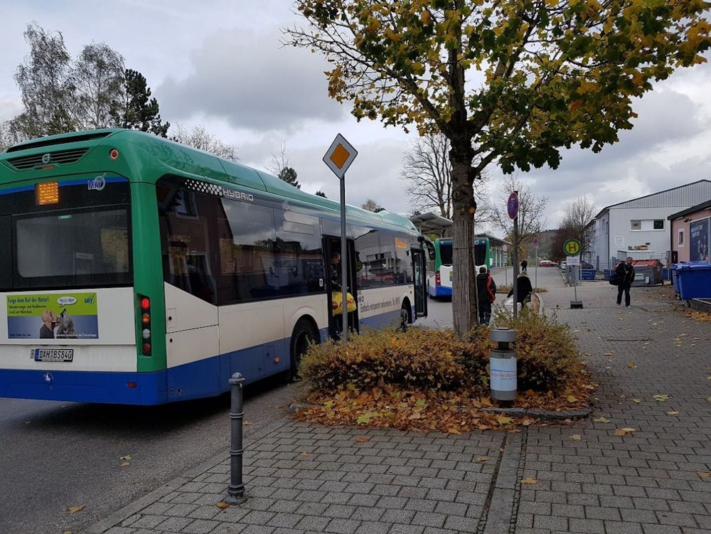 Fürstenfeldbruck: Exhibitionist Im Bus