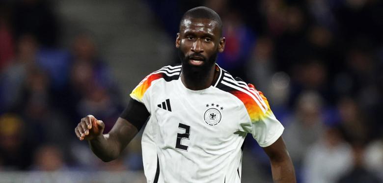 Antonio Rüdiger Und Der Dfb Zeigen Julian Reichelt An