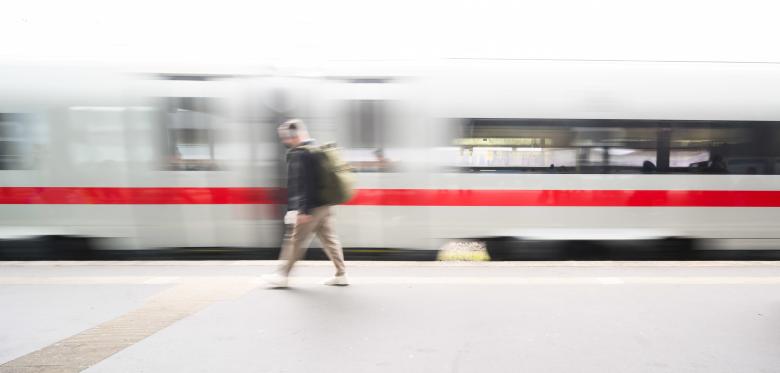 Deutsche Bahn Meldet Für 2023 Milliardenverlust