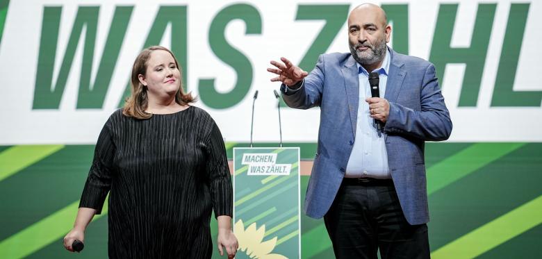 Grüne Fallen In Umfrage Auf 13 Prozent – Union Und Spd Gewinnen Hinzu