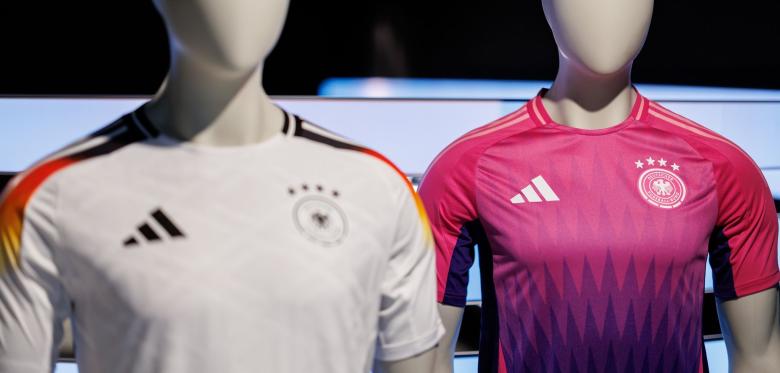 Nike Soll Dfb Statt Adidas Ausstatten – „die Aktie Schmiert Ab“