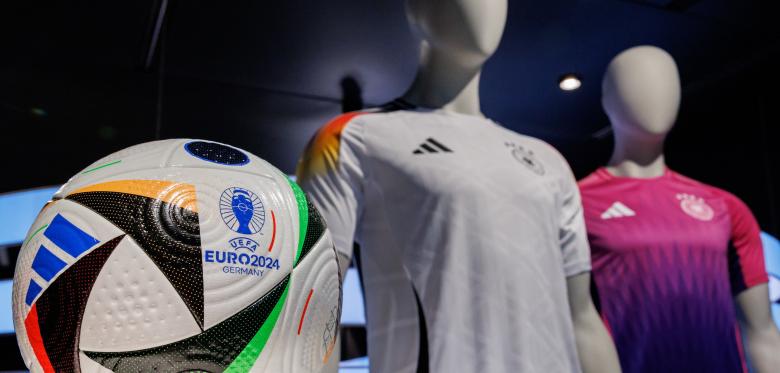 Ende Einer Ära – Nike Sticht Adidas Bei Fußball Nationalmannschaft Aus