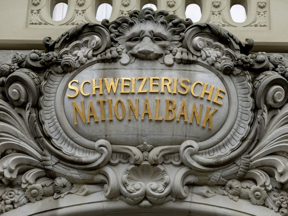 Geldpolitik: Schweizer Nationalbank Senkt Die Zinsen