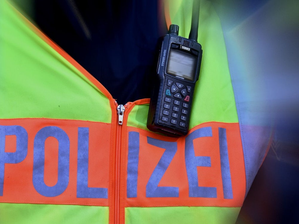 Germering: Polizei Sucht Reifenstecher