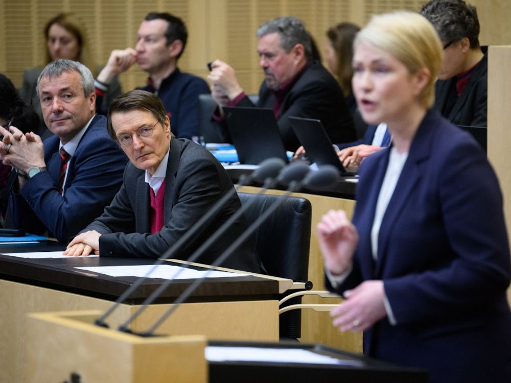 Cannabis Legalisierung: Cannabis Gesetz Im Bundesrat: Die Sitzung Im Livestream