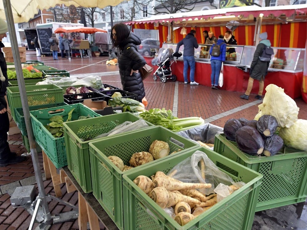 Saisoneröffnung: Xl Osterei Bei Der Marktschranne