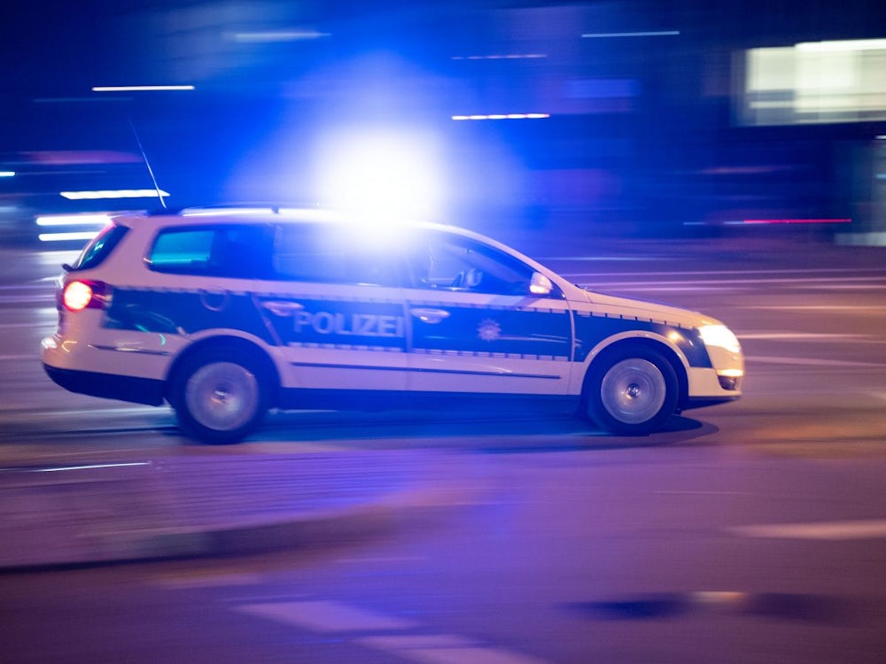 Übergriff In Der Münchner Innenstadt: 34 Jährige Mit Steinen Beworfen, Verfolgt Und Zu Sexueller Handlung Gezwungen