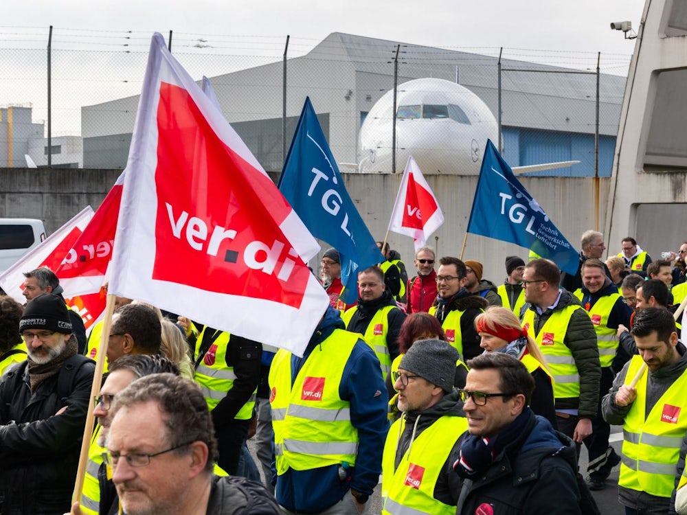 Tarifstreit: Worum Es Bei Der Lufthansa Schlichtung Geht