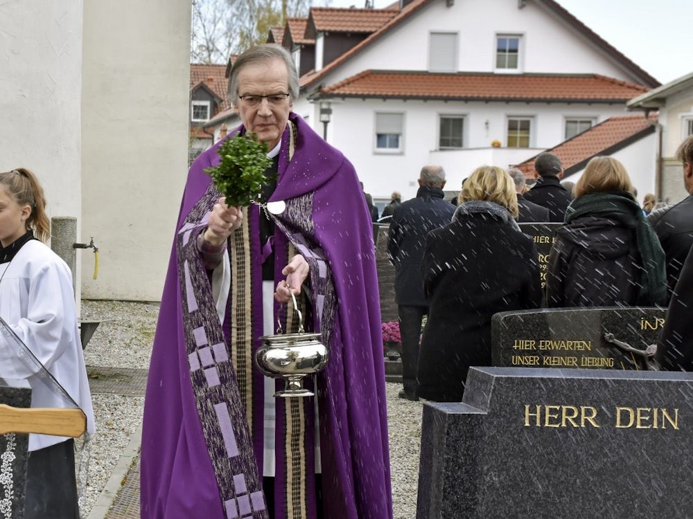 Verabschiedung Am Ostermontag: Mammendorfs Katholiken Verlieren Ihren Seelsorger