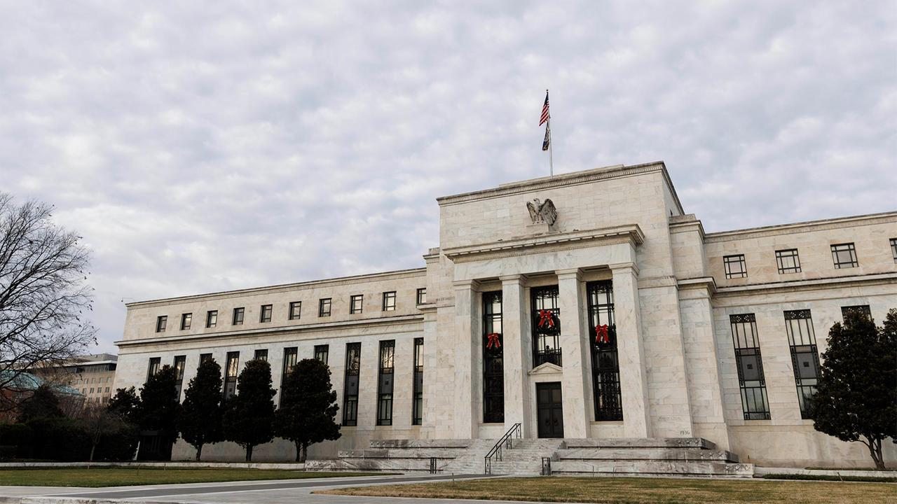 Us Notenbank Fed Hält Leitzins Weiter Stabil