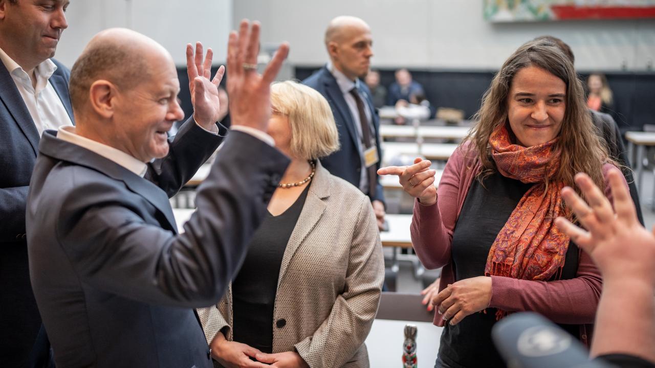 Heubach Wird Erste Gehörlose Abgeordnete Im Bundestag