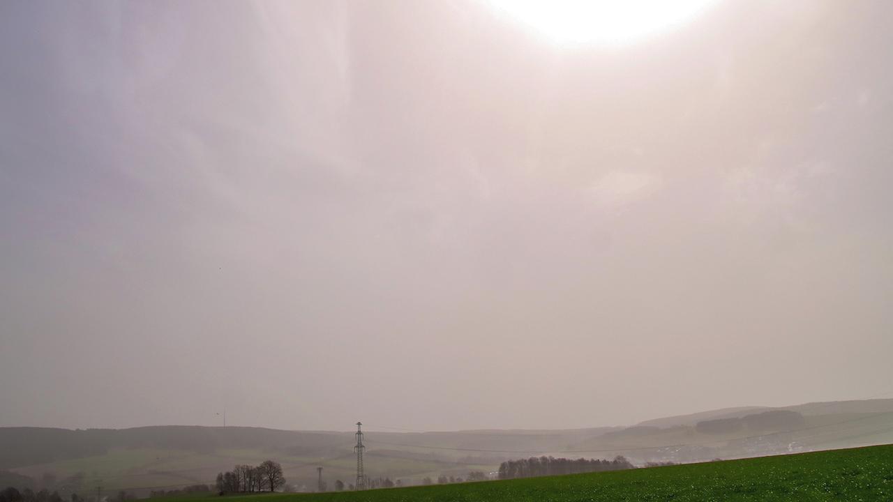 Saharastaub Erreicht Himmel über Deutschland