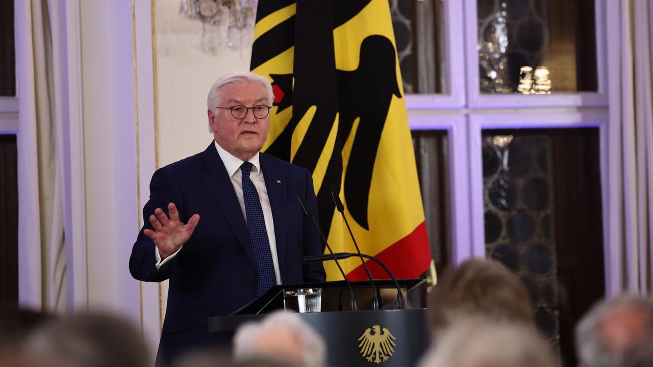 Steinmeier In Rede Mehrfach Unterbrochen