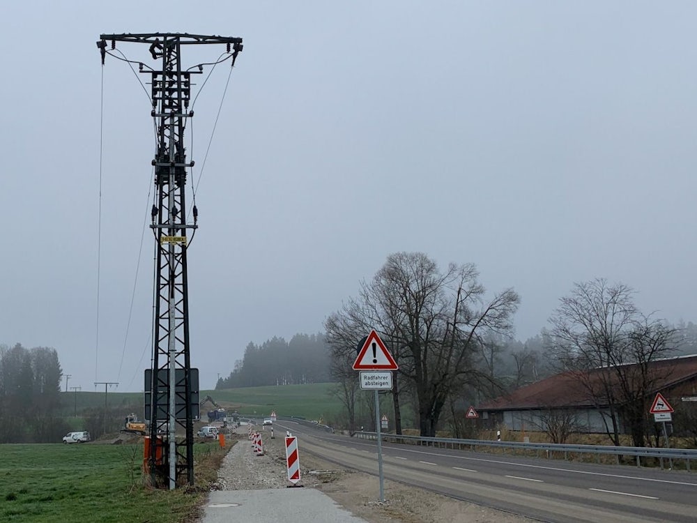 Bei Penzberg: Lückenschluss Im Geh Und Radweg