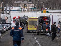 "apokalyptische Ausmaße": Hochwasser Flutet Tausende Häuser In Russland