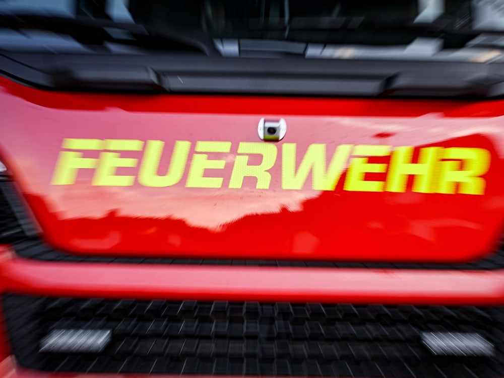 Fürstenfeldbruck: Motor Setzt Garage In Brand