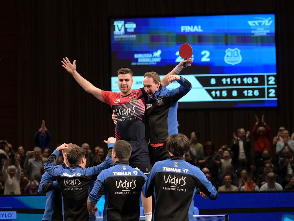 Saarbrücken Gewinnt Die Champions League: Hundemüde Schlägt Hundemüde