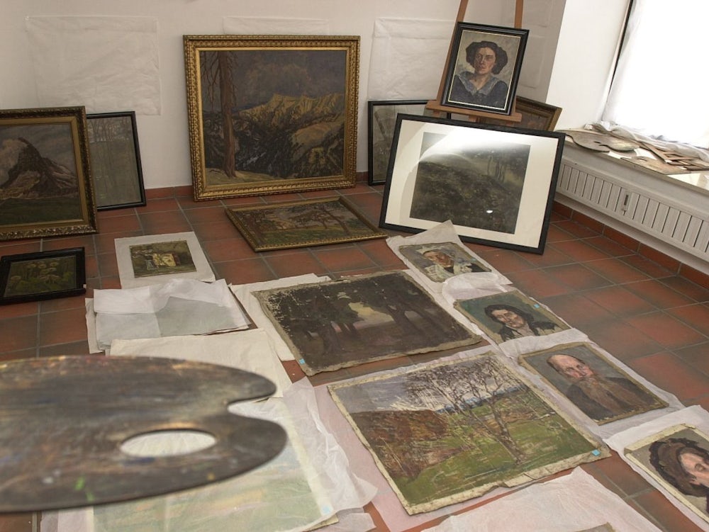 Kunstschätze Im Ebersberger Archiv: Hängt Sie Höher!