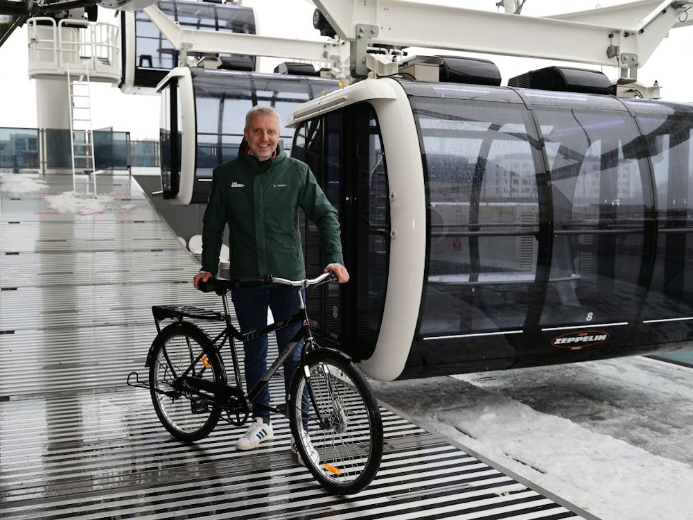 Benefiz Aktion: Es Wird Eng Im Riesenrad