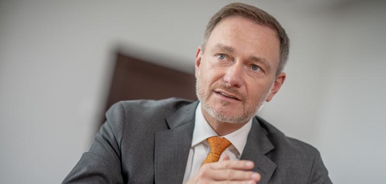 Lindner Sieht Ab 2028 Milliarden Spielraum Für Verteidigungsetat