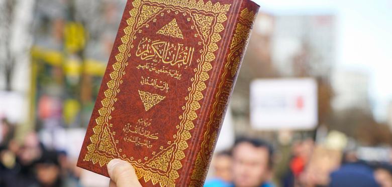 Hamburger Staatsanwaltschaft Beantragt Strafbefehle Wegen Koran Verbrennung