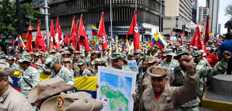 „geheime Cia Basen“ – Mit Dieser Taktik Erhöht Maduro Die Kriegsgefahr