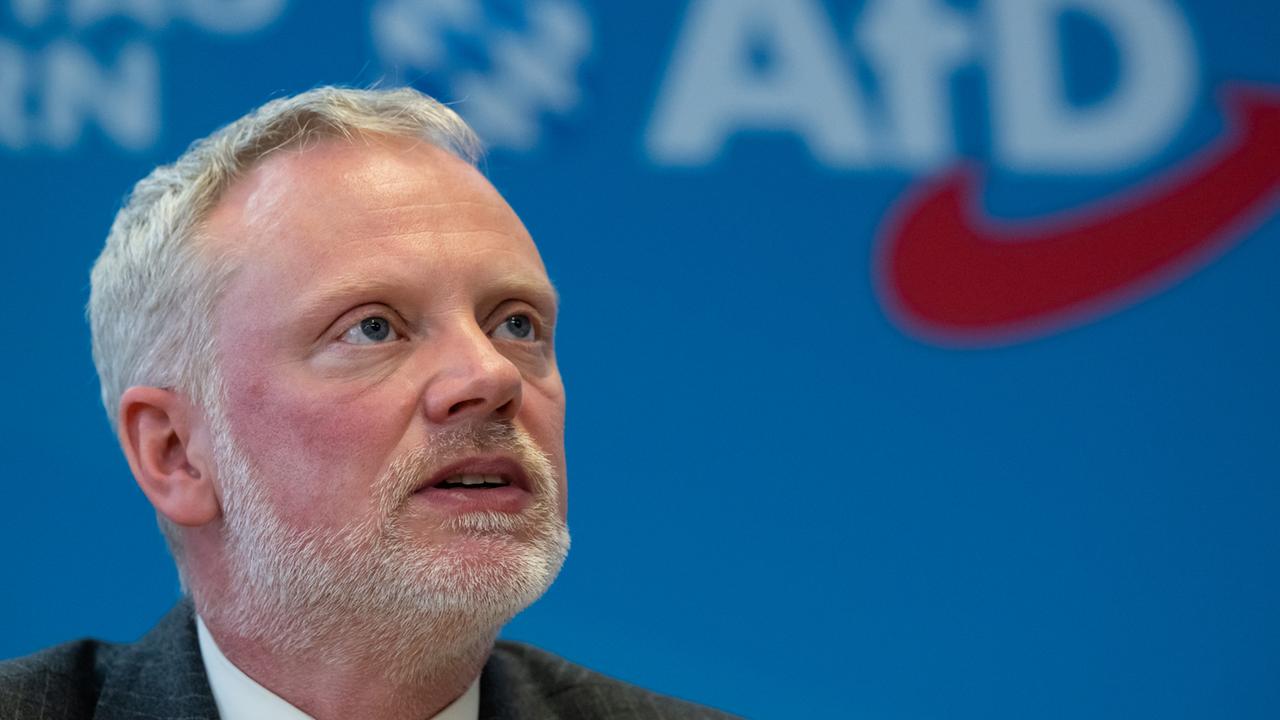 Afd Mahnt Bayerische Abgeordnete Wegen "wahlbeobachtung" In Russland Ab