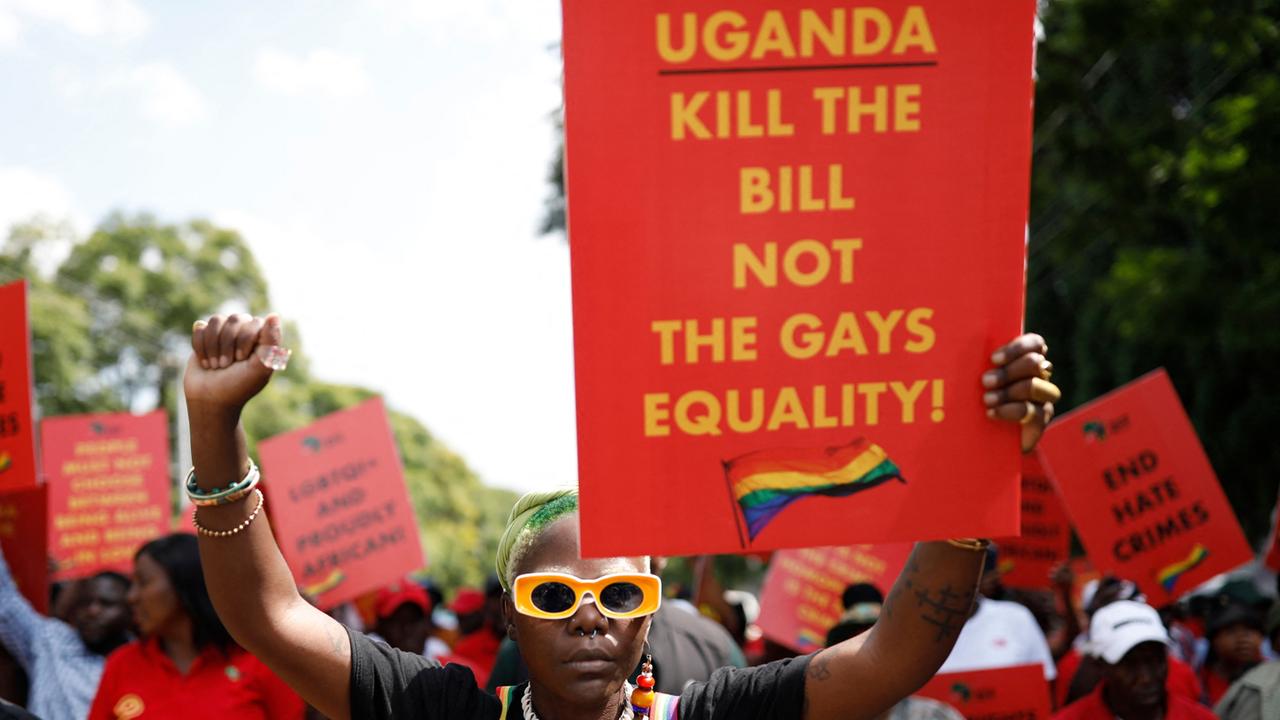 Verfassungsgericht In Uganda Weist Klage Gegen Anti Lgbtq Gesetz Ab