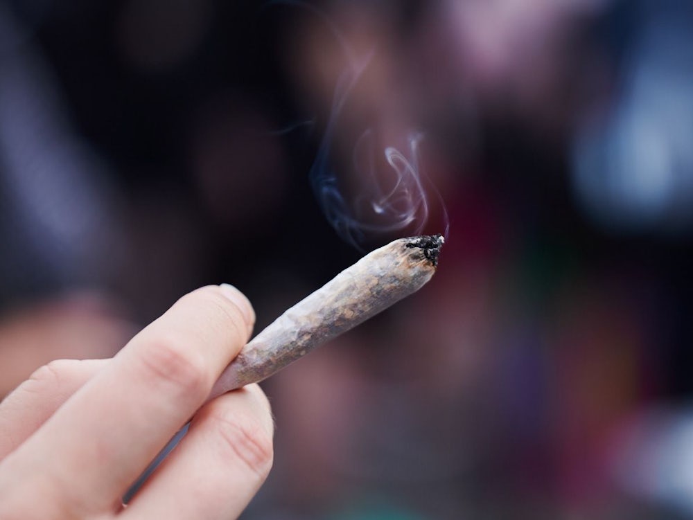 Drogen: Cannabis Legalisierung Was Jetzt Auf Die Schulen Zukommt