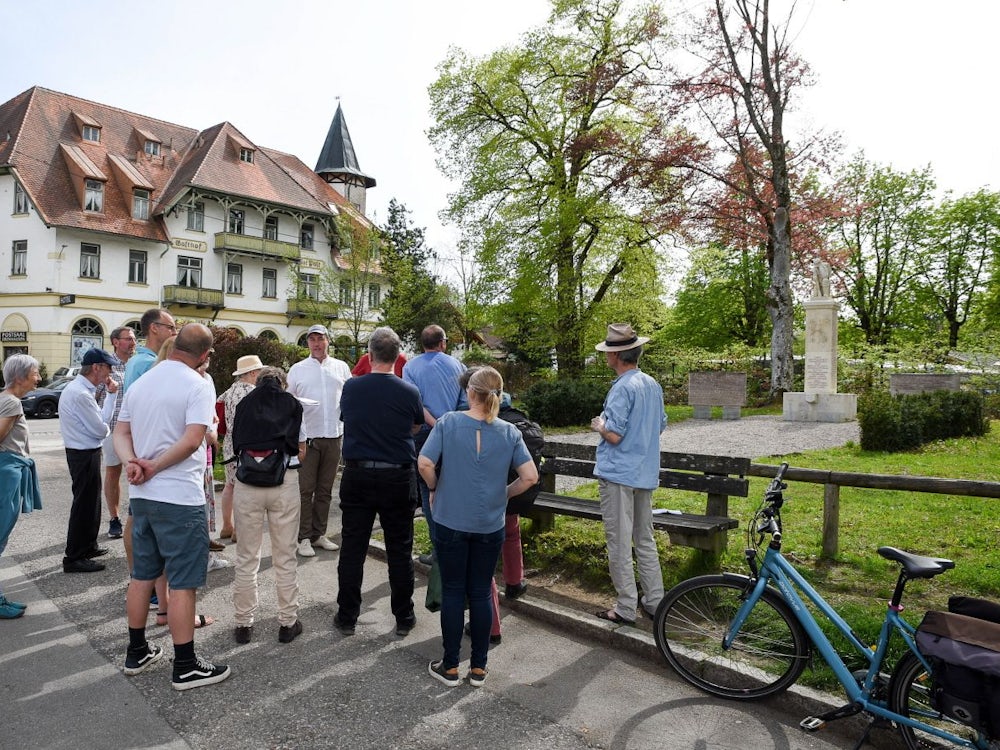 In Ebenhausen: Von Baustellen Und Verschenkten Chancen