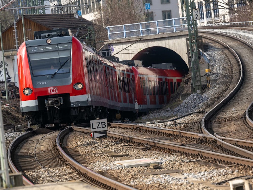 Verkehr In München: Weiche Kaputt: Massive Ausfälle Auf Der S Bahn Stammstrecke