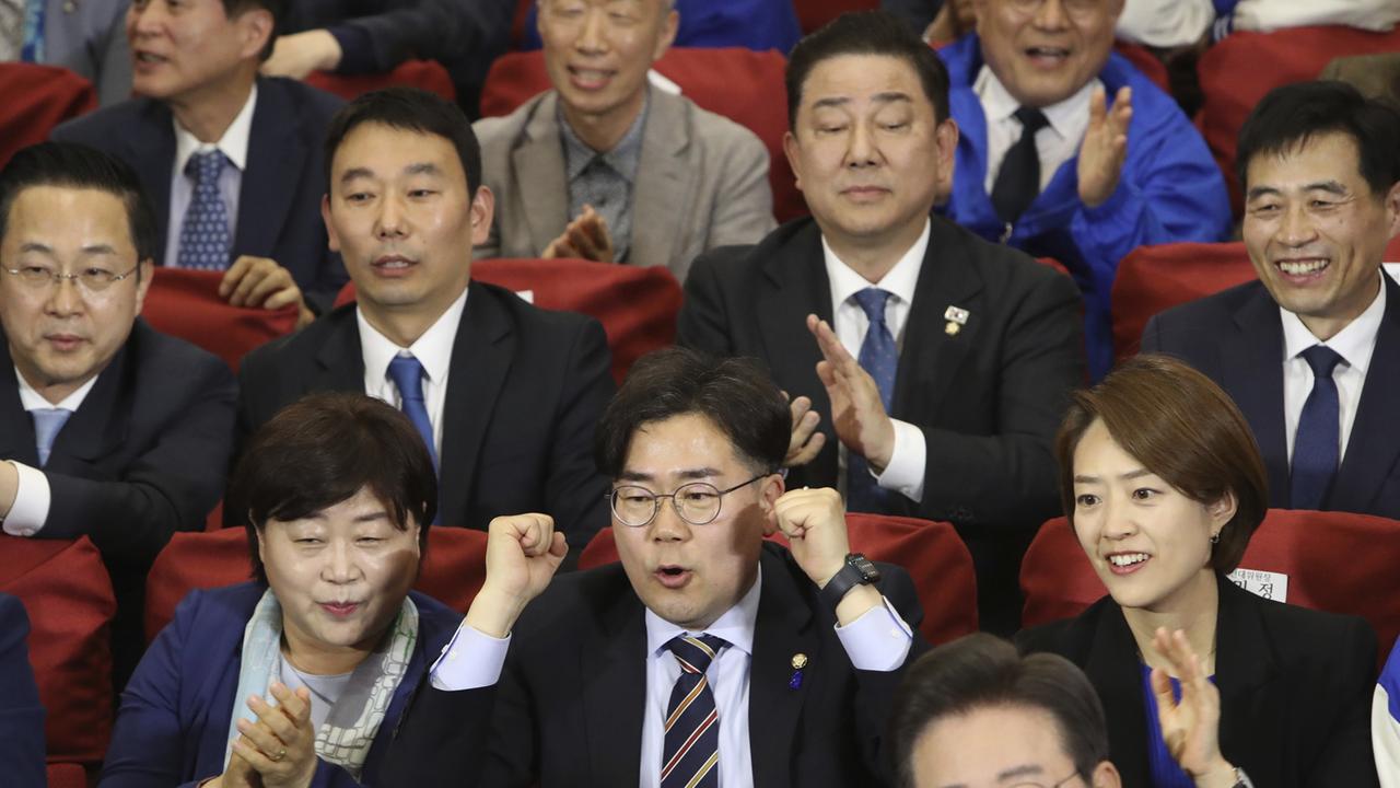 Opposition Liegt Laut Prognosen Bei Parlamentswahl In Südkorea Vorn