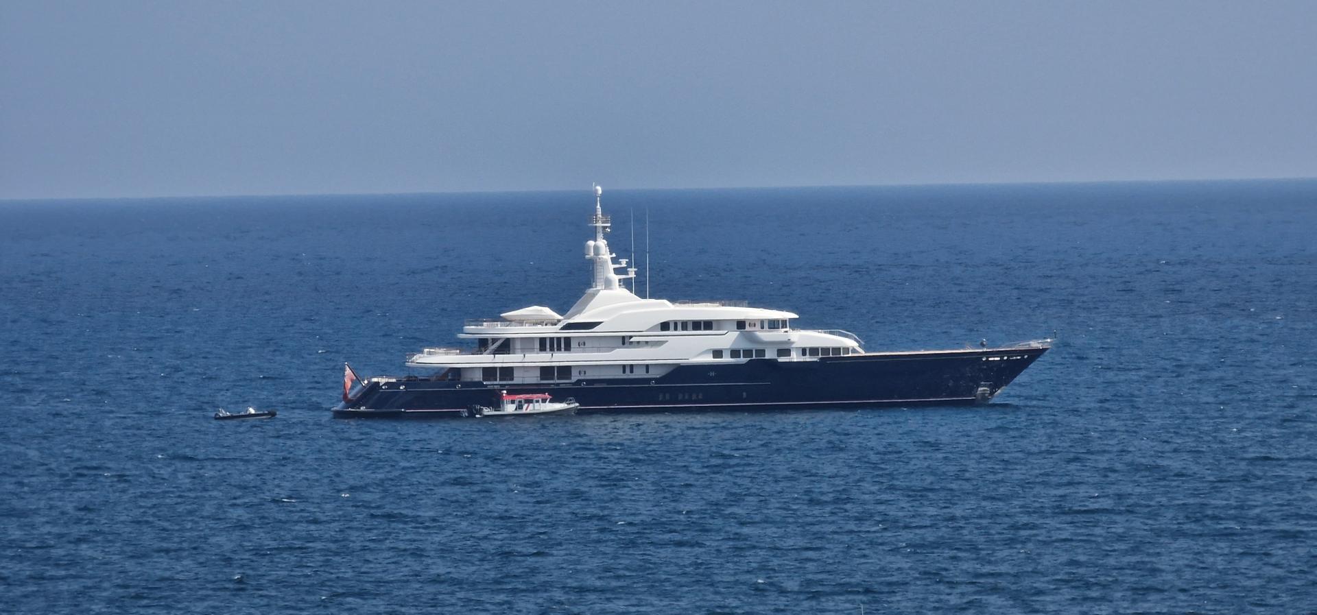 Mega Yacht Von Fußball Tycoon Vor Mallorca Gesichtet