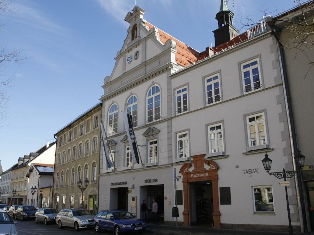 Stadt Und Caritas Suchen Nach Lösung: Ruhestörung Durch Obdachlose