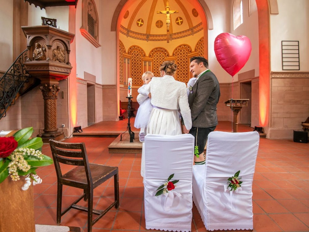 Hochzeitsaktion In Starnberg: Heiraten Im Akkord