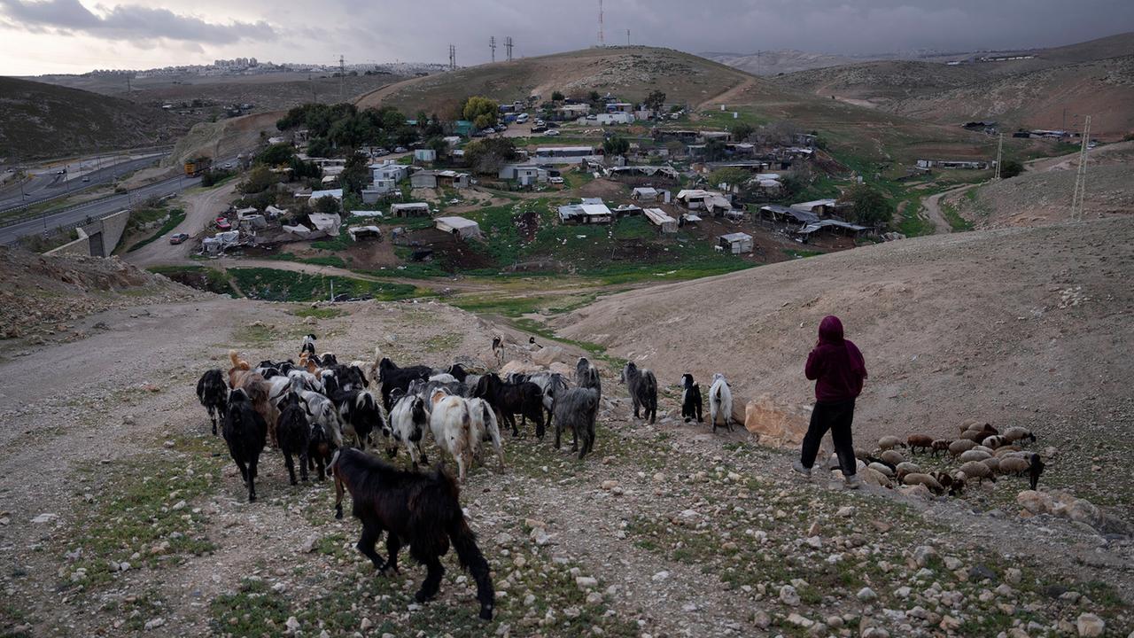 Siedlung In Der Negev Wüste: Israel Reißt 47 Beduinenhäuser Ab