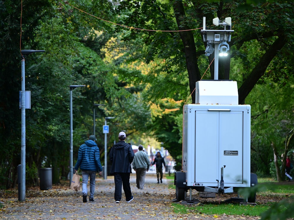 Alter Botanischer Garten: Großeinsatz Am Neptunbrunnen