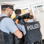 Von Mallorca Aus Millionen Ergaunert: Deutsche Polizei Nimmt Flüchtigen Betrüger Im Empfang