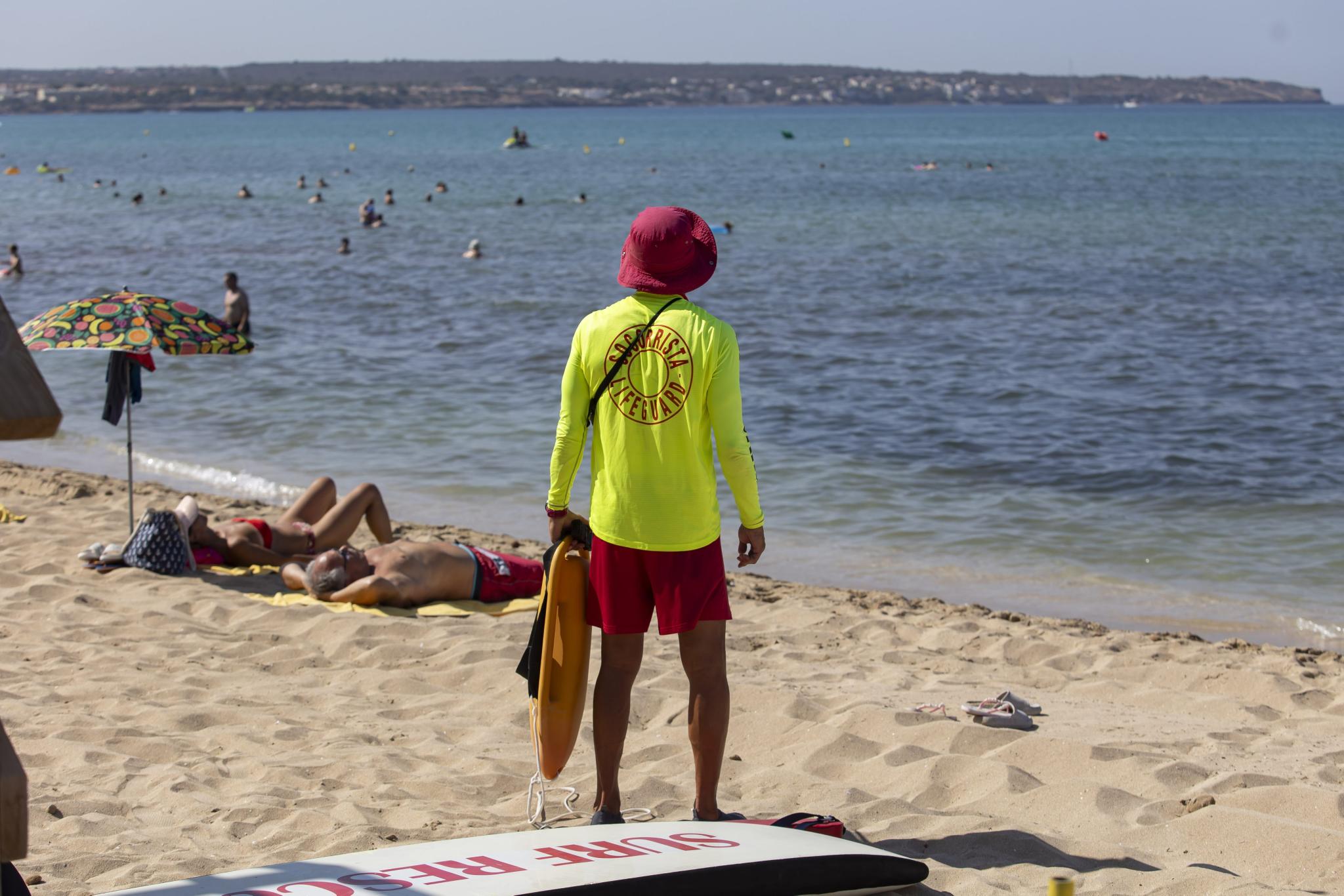 Beim Baden Ertrunken: 69 Jährige Frau Stirbt Am Strand Von El Arenal