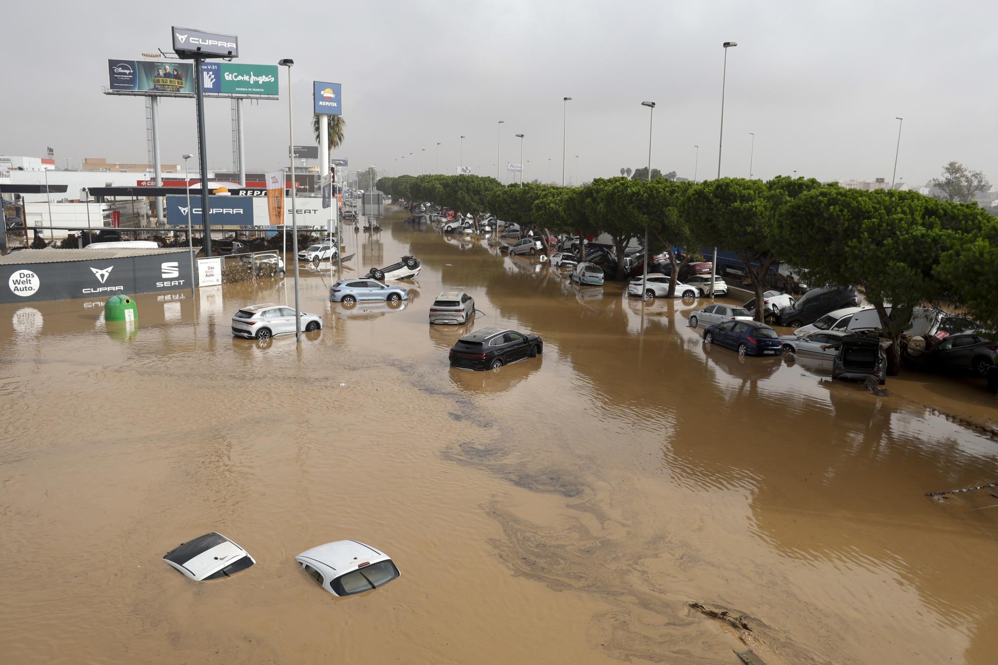 Über 60 Tote Bei Unwetter Auf Dem Festland – "ganz Spanien Weint"