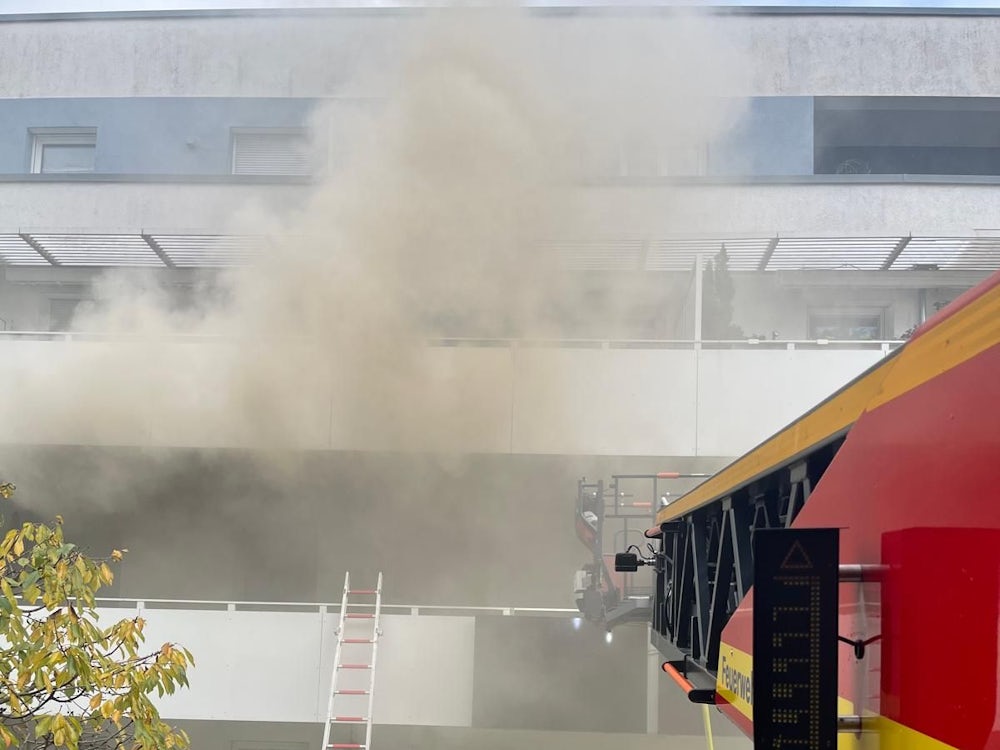 Gröbenzell: Feuer Im Schlafzimmer