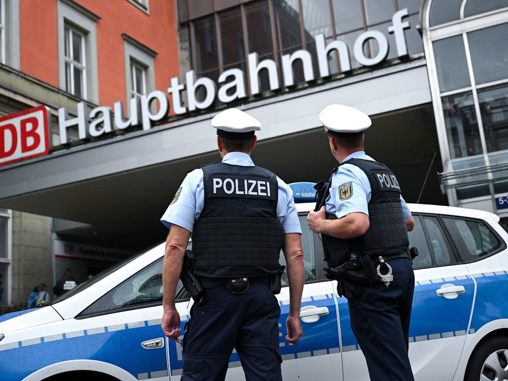 Streit Am Hauptbahnhof: Mann Mit Abgebrochener Flasche Ins Gesicht Geschlagen