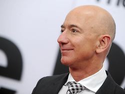 "washington Post" Blutet Aus: Jeff Bezos Verteidigt Sich: Bin Nicht Vor Trump Eingeknickt