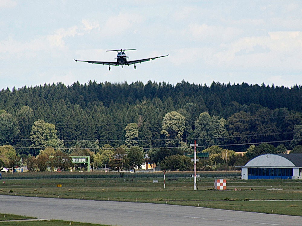 Oberpfaffenhofen : Protest Gegen Privatjet Boom