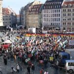 "wir Werden Wiederkommen": Letzte Pegida Demo Erfährt Mäßigen Zulauf