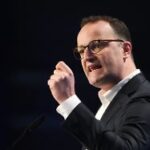 "schreckliche Demagogie": Spahn Zieht Bei Özoguz Nazi Vergleich Spd Empört