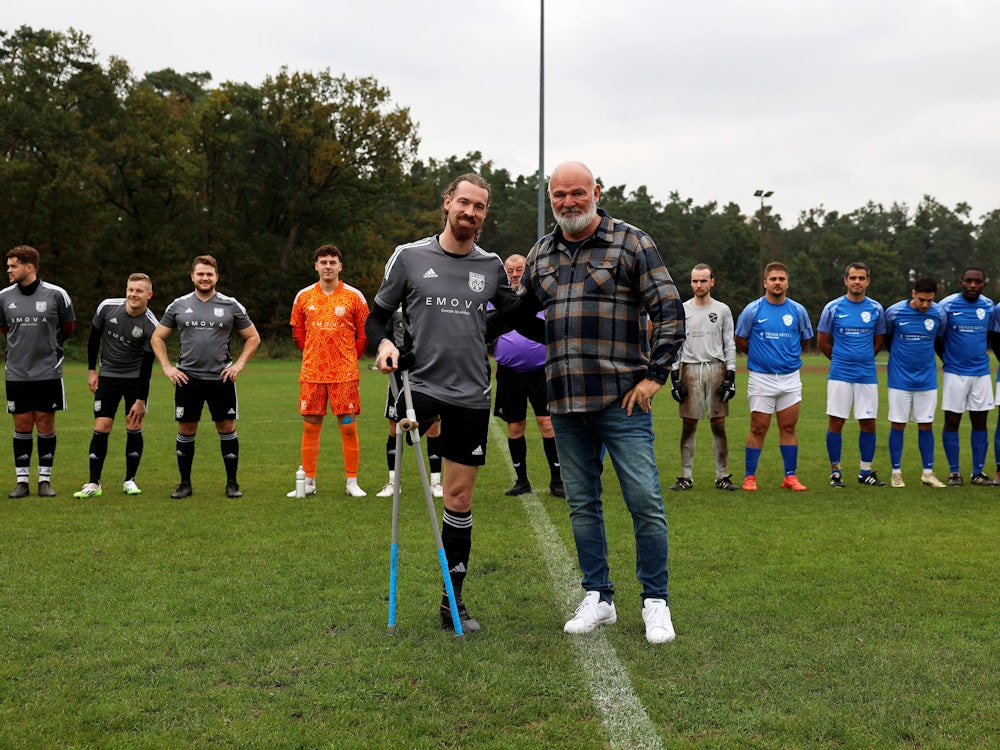 Mittelfranken: Beinamputierter Fußballer Mit Premiere In Bayern